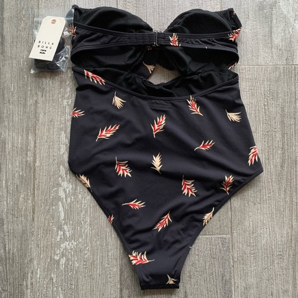 🔥🔥BILLABONG - FALLING LIGHT ONE PIECE🔥🔥 - Picture 7 of 8